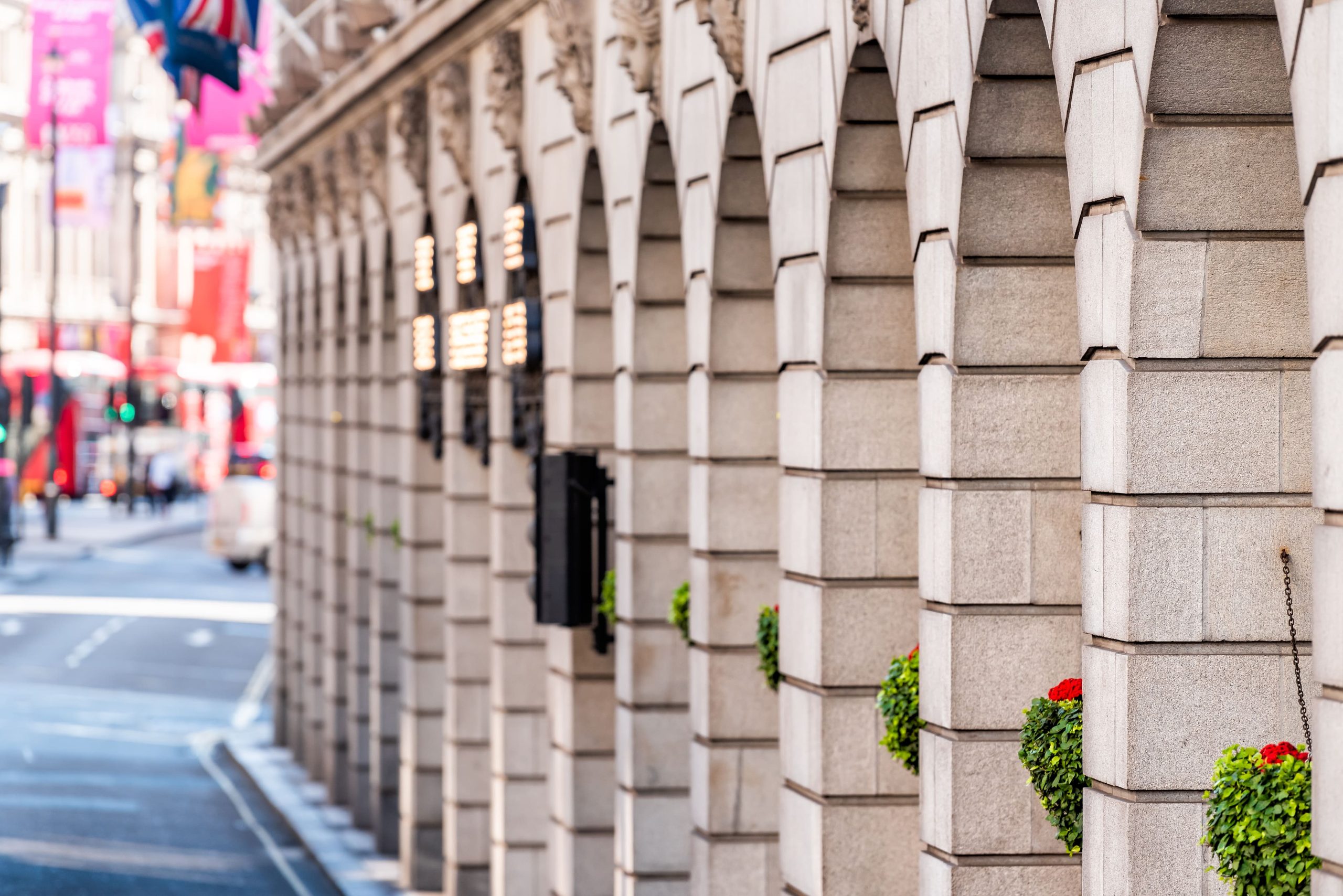 Image of the arches outside the Ritz hotel in London